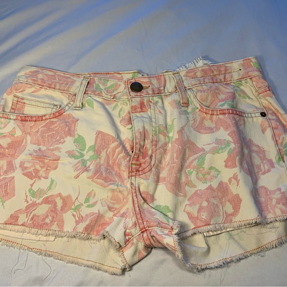 Current/Elliot • Red Rose “The Boyfriend Short” - Picture 3 of 6